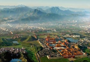 Phim truong Hoanh Diem: “Hollywood phuong Dong” long lay